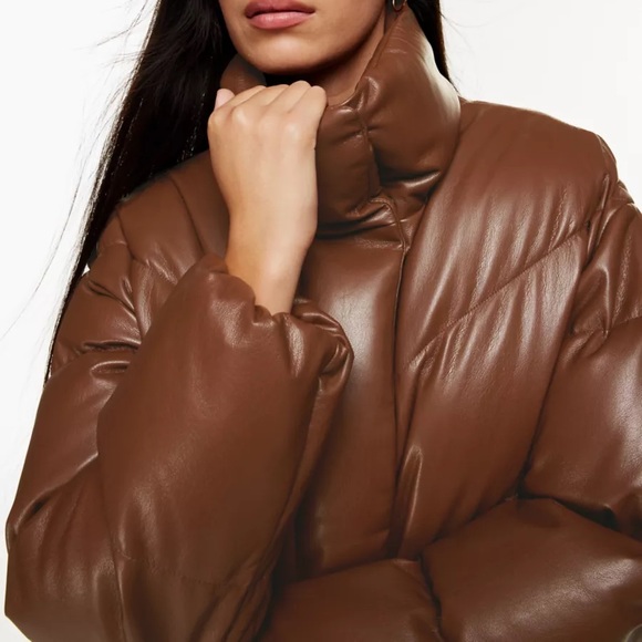 SOLD ON FB MARKETPLACE Aritzia Wilfred The Cloud Puff Vegan Leather Puffer Coat - Picture 3 of 13